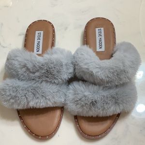 Steve Madden slides